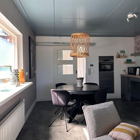 B&B Het Kleine Huisje Emmen Eksteriør bilde